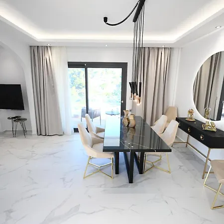 Villa Royal View