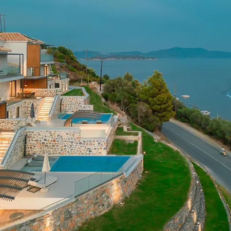 ヴィラ Royal View *